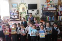 Экскурсия в детской библиотеке *** Саратовская область, город Маркс - май 2018 год (marksadm.ru)