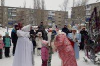 Районные и городские депутаты продолжают радовать детишек новогодними развлечениями *** Саратовская область, город Маркс - январь 2019 год (marksadm.ru)