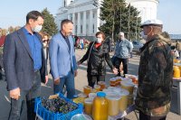 Перекупщиков на сельскозяйственную ярмарку больше не пускают *** Саратовская область, город Маркс - октябрь 2020 год (marksadm.ru)