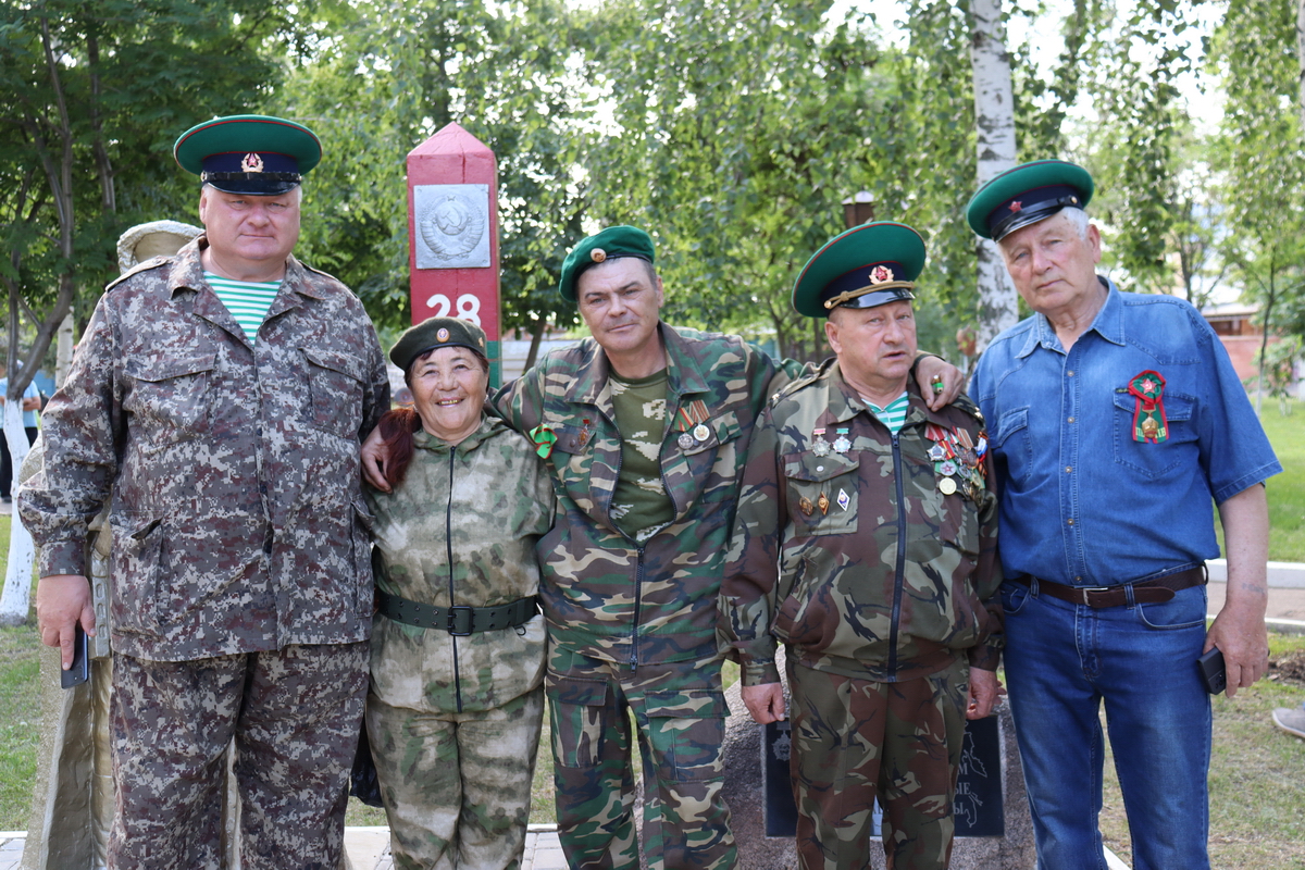 Торжественное мероприятие, посвященное Дню пограничных войск » Cайт  администрации Марксовского муниципального района